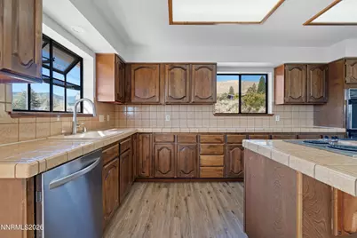 27 Madison Drive, Carson City, NV 89706 - Photo 15