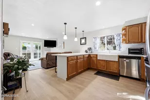 1615 Ridgeland Dr, Sparks, NV 89434 - Photo 9