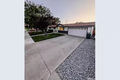 111 S Oregon Street, Yerington, NV 89447 - Photo 1
