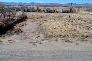 48 Whiteface Ln, Yerington, NV 89447 - Photo 1