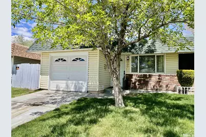 1686 Sue Way, Sparks, NV 89431 - Photo 1
