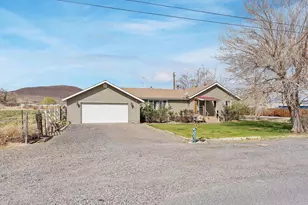 325 Stock Ln, Fernley, NV 89408 - Photo 1