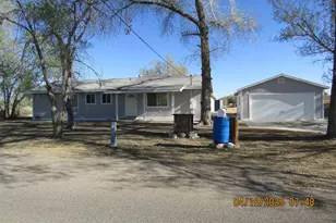 20 Cherry Ln, Yerington, NV 89447 - Photo 1