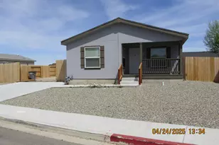 204 Quail Run Dr, Yerington, NV 89447 - Photo 1