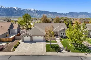 918 Springfield Dr, Gardnerville, NV 89460 - Photo 1