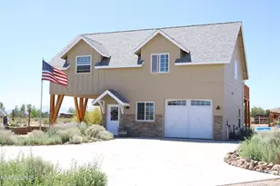 274 Sunset Hills Dr, Yerington, NV 89447 - Photo 1
