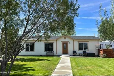 1060 Skyline Boulevard, Battle Mountain, NV 89820 - Photo 1