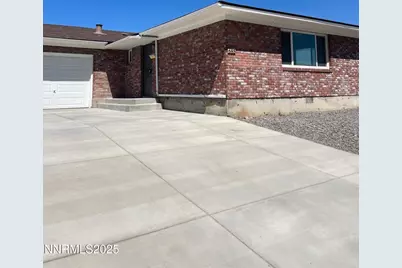 685 Genoa Avenue, Reno, NV 89503 - Photo 1