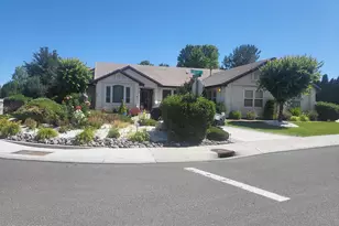 876 Mahogany Dr, Minden, NV 89423 - Photo 1