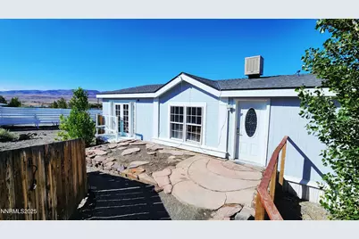 4960 Skyline Drive, Silver Springs, NV 89429 - Photo 1
