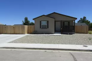 200 Quail Run Dr, Yerington, NV 89447 - Photo 1