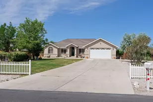 696 Sunrise Terrace, Fallon, NV 89406 - Photo 1