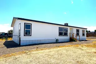 102 Bastian Rd, Battle Mountain, NV 89820 - Photo 1