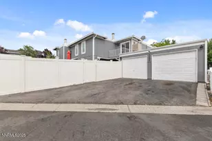 7595 Cumberland Cir, Reno, NV 89511 - Photo 1