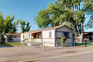 670 Walnut Ct, Battle Mountain, NV 89820 - Photo 1