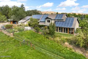 1516 Coleman Dr, Reno, NV 89503 - Photo 1