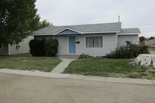 244 Valley Dr, Yerington, NV 89447 - Photo 1