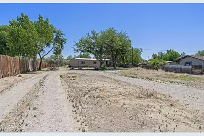 3180 Dallas Drive, Fallon, NV 89406 - Photo 1