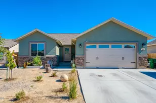 226 Heather Ln, Fernley, NV 89408 - Photo 1