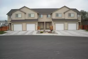 655 Desert Springs Ct, Fallon, NV 89406 - Photo 1