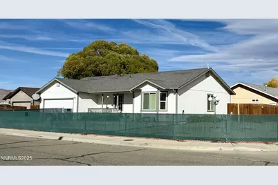 700 Kathy Avenue, Yerington, NV 89447 - Photo 1
