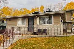 604 Oakwood Dr, Sparks, NV 89431 - Photo 1