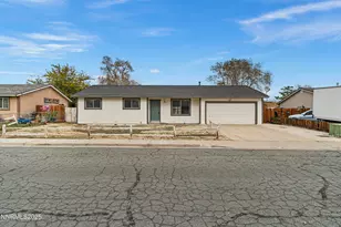 752 E St, Fernley, NV 89408 - Photo 1