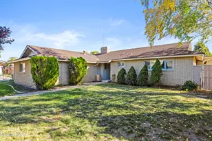 601 Ivy St, Carson City, NV 89703 - Photo 1