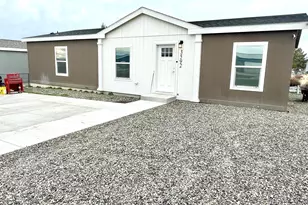 3592 Crown Royal Circle, Winnemucca, NV 89445 - Photo 1