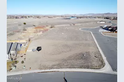 422 Seminole Drive, Yerington, NV 89447 - Photo 1