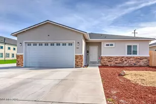 800 Great Basin Ln, Fallon, NV 89406 - Photo 1