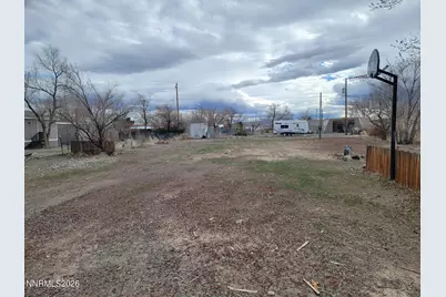 1060 Donner Trail, Silver Springs, NV 89429 - Photo 1