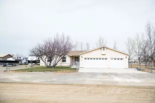 4695 Aurora Ave, Winnemucca, NV 89445 - Photo 1
