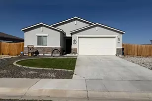 355 Agate Ln, Fallon, NV 89406 - Photo 1