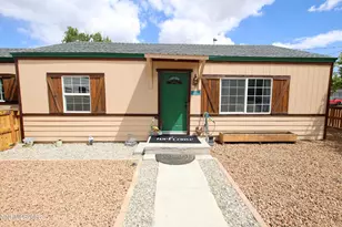 204 Valley Dr, Yerington, NV 89447 - Photo 1