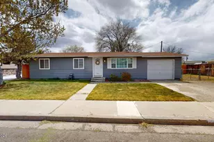 890 E Wilson St, Battle Mountain, NV 89820 - Photo 1