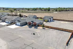 1345 Julie Ln, Fallon, NV 89406 - Photo 1