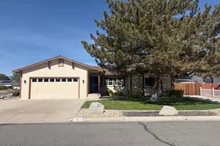 650 Concord Cir, Fernley, NV 89408 - Photo 1