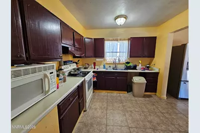 921 Oxford Avenue, Sparks, NV 89431 - Photo 1