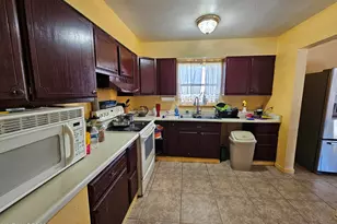 921 Oxford Ave, Sparks, NV 89431 - Photo 1