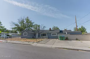 1401 Bresson Ave, Reno, NV 89502 - Photo 1