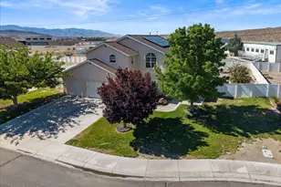 1358 White Bluffs Cir, Fernley, NV 89408 - Photo 1