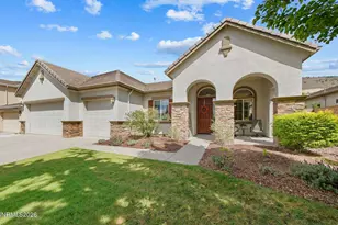10770 Summer Glen Dr, Reno, NV 89521 - Photo 1