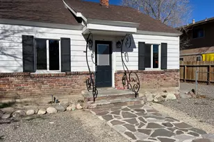 1522 F St, Sparks, NV 89431 - Photo 1