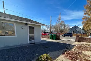 1565 G St, Sparks, NV 89431 - Photo 1