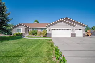 2556 Henning Ln, Minden, NV 89423 - Photo 1