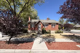 541 Thoma St, Reno, NV 89502 - Photo 1