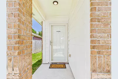 806 Rocky Rose Court, La Marque, TX 77568 - Photo 5
