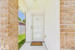 806 Rocky Rose Ct, La Marque, TX 77568 - Photo 5