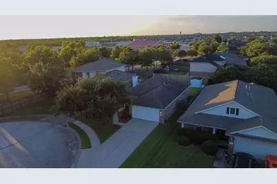 806 Rocky Rose Court, La Marque, TX 77568 - Photo 45
